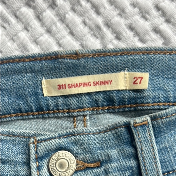 Levi's Blue Slim Fit Jeans with Classic Stitching - Picture 2 of 13